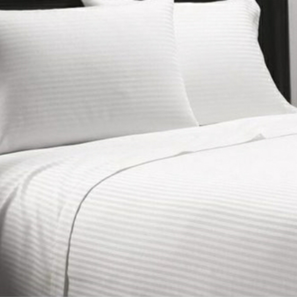 Quality Fieldcrest/Cannon bedding, king sz. brand new